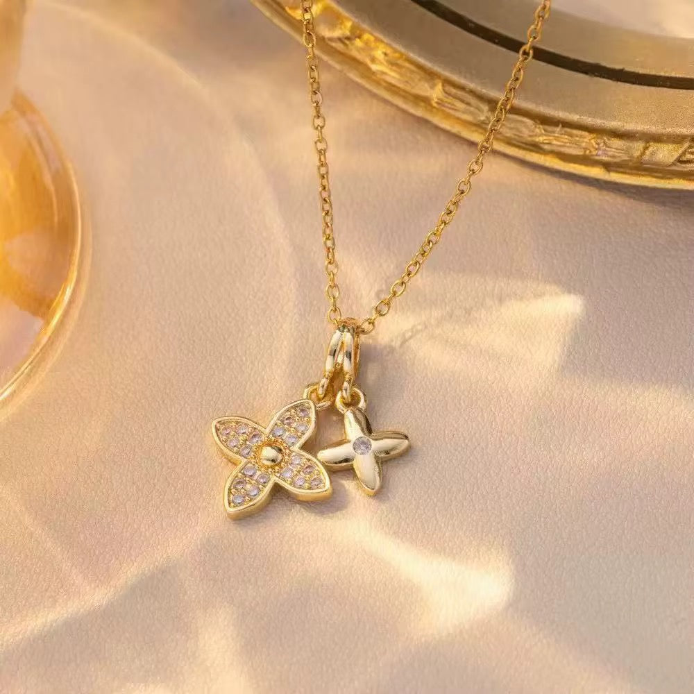 Fleuré Bloom Pendant Necklace