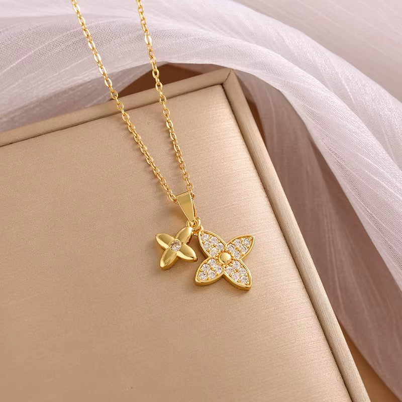 Fleuré Bloom Pendant Necklace
