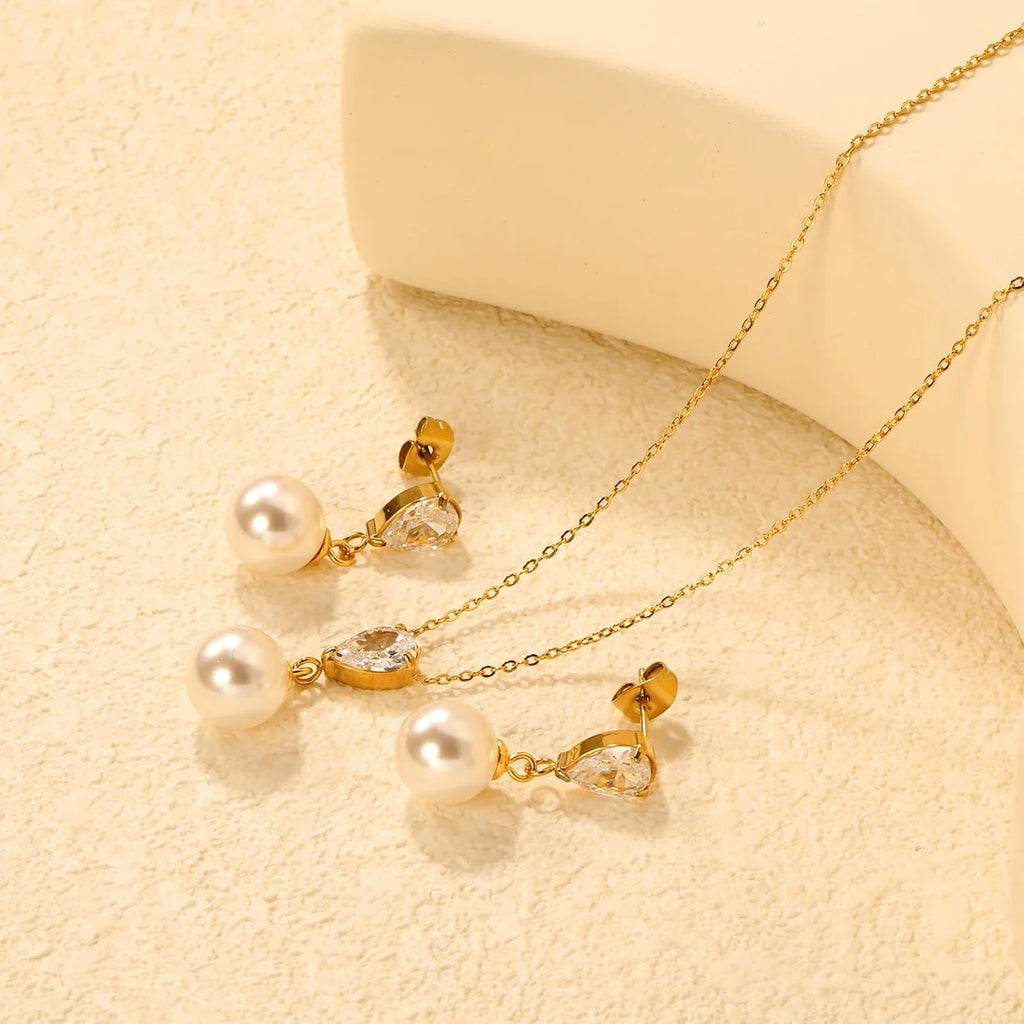 Colette Pearl Jewelry Set