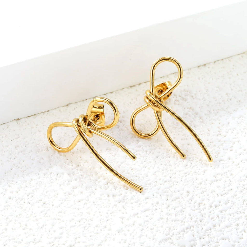Élise Bow Studs