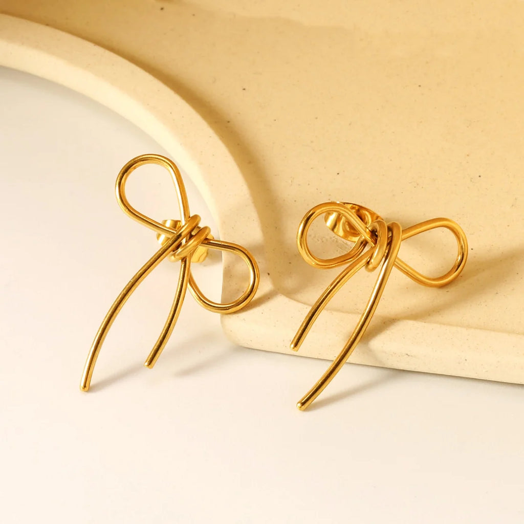 Élise Bow Studs